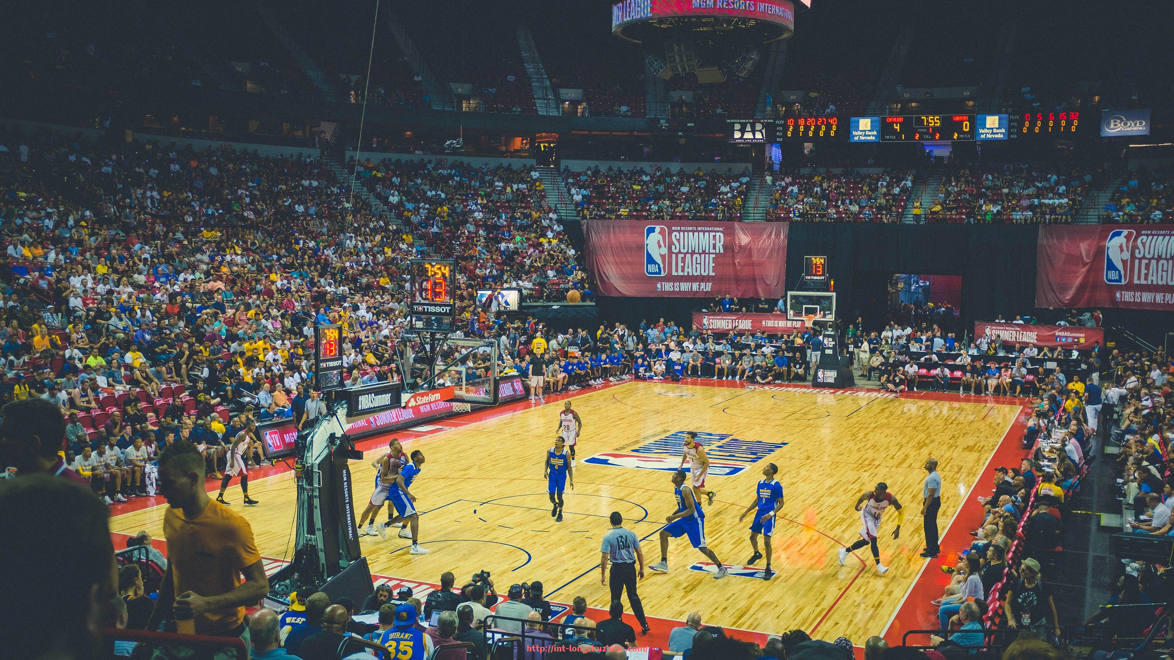 龙珠直播-多屏联动场景下的世俱杯直播互动体验评价研究报告